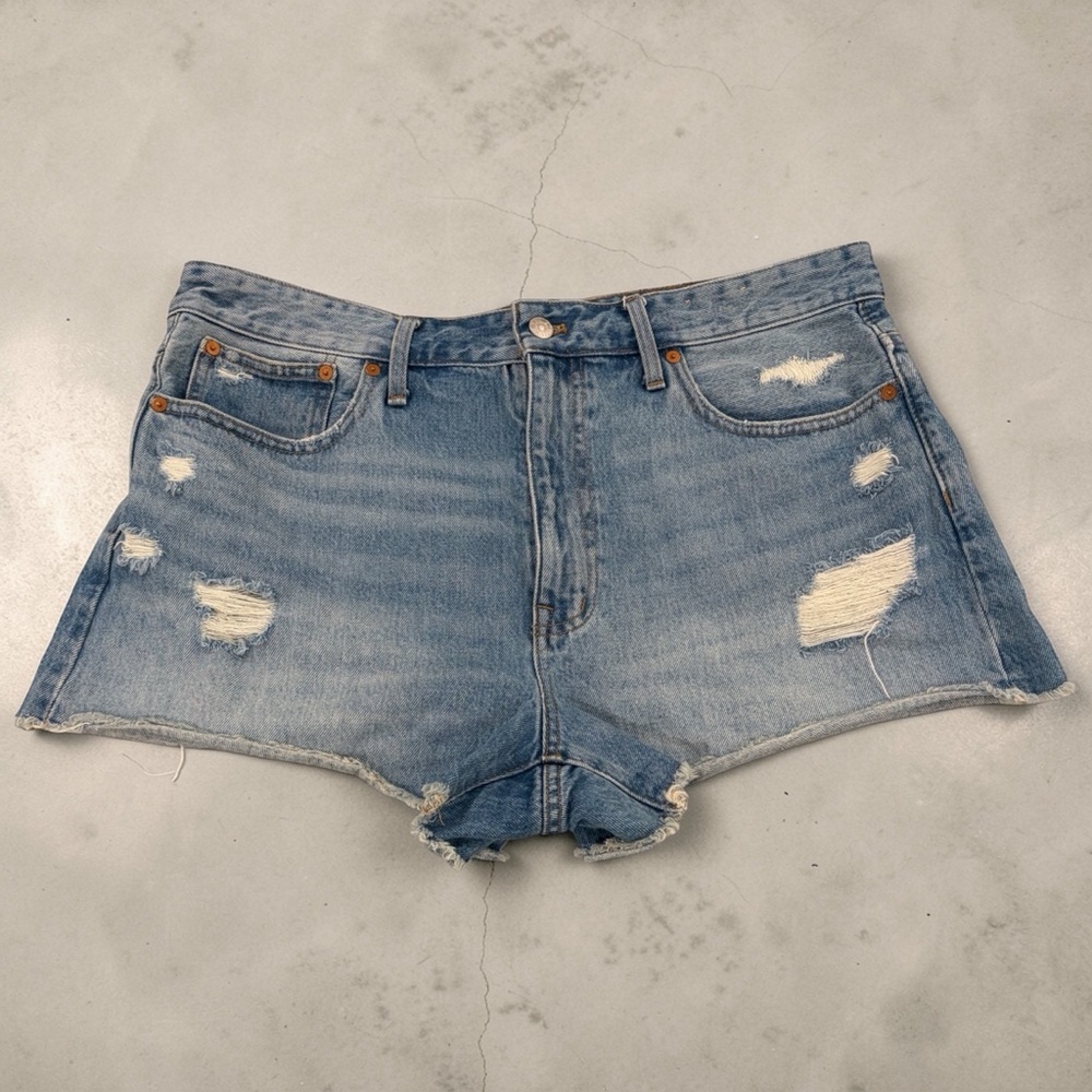 Madewell Relaxed‎ Denim Cut Off Shorts Size 31 Distressed 3” Inseam